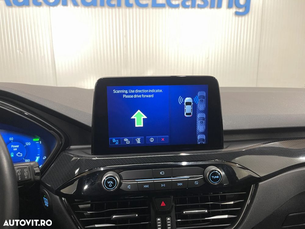 Ford Kuga 2.5 Duratec FHEV ST-LINE - 13