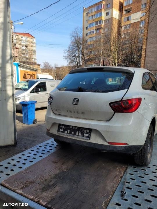 dezmembrez seat ibiza ,2010 - 1