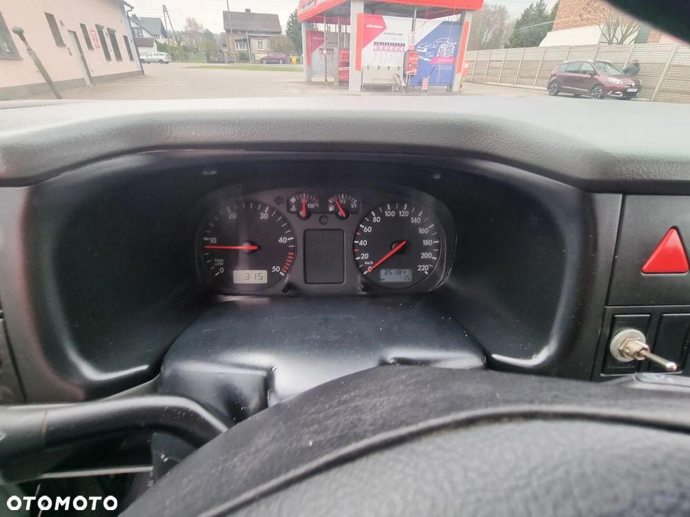 Volkswagen Transporter - 26