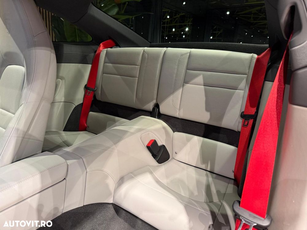 Porsche 911 4 PDK - 25