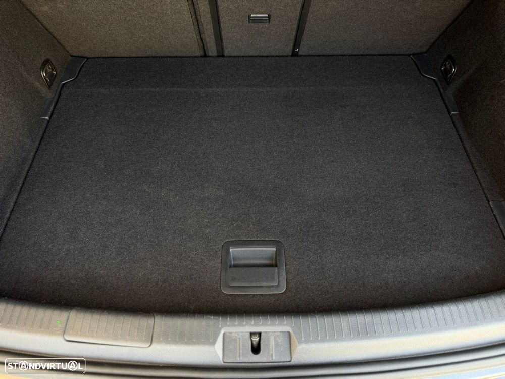 VW Golf 2.0 TDI GTD DSG - 48