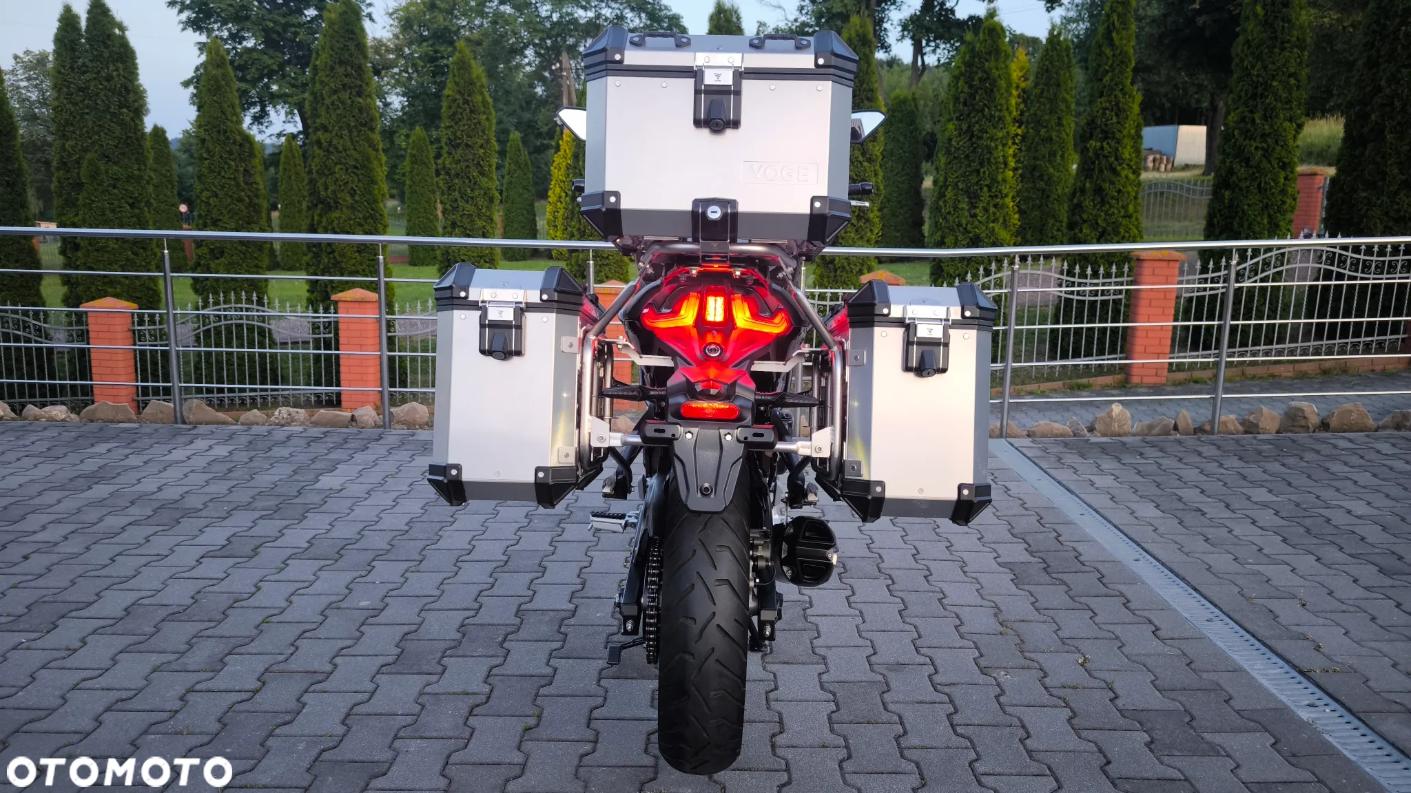 VOGE 500DSX - 8