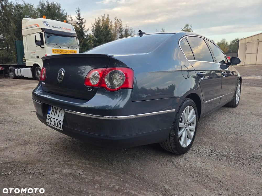 Volkswagen Passat 2.0 TSI Highline DSG - 3