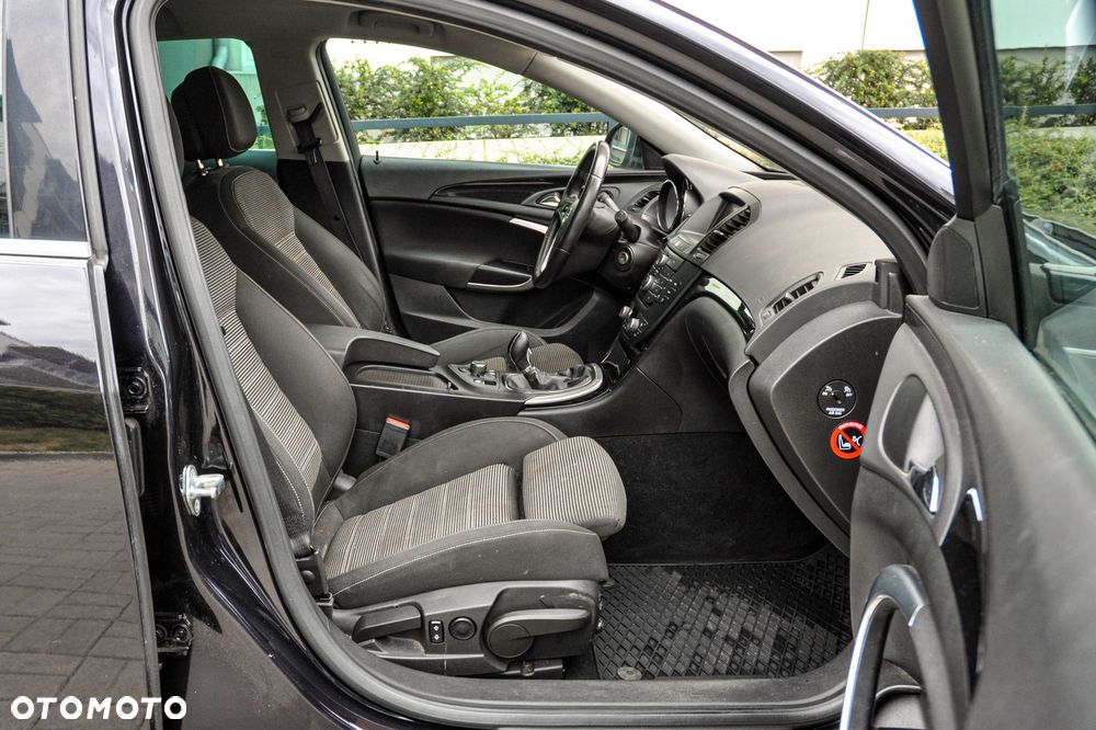 Opel Insignia - 11