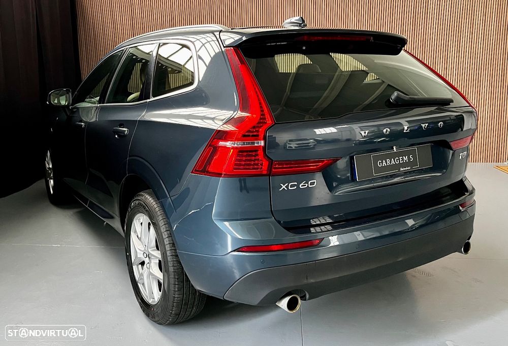 Volvo XC 60 2.0 T8 PHEV Momentum Plus AWD - 1