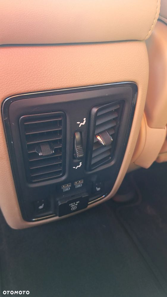 Jeep Grand Cherokee - 11