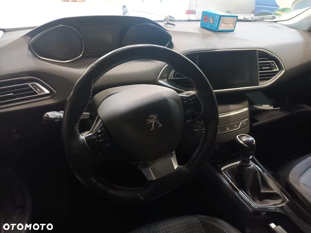 Peugeot 308 PureTech 130 Active Pack - 13