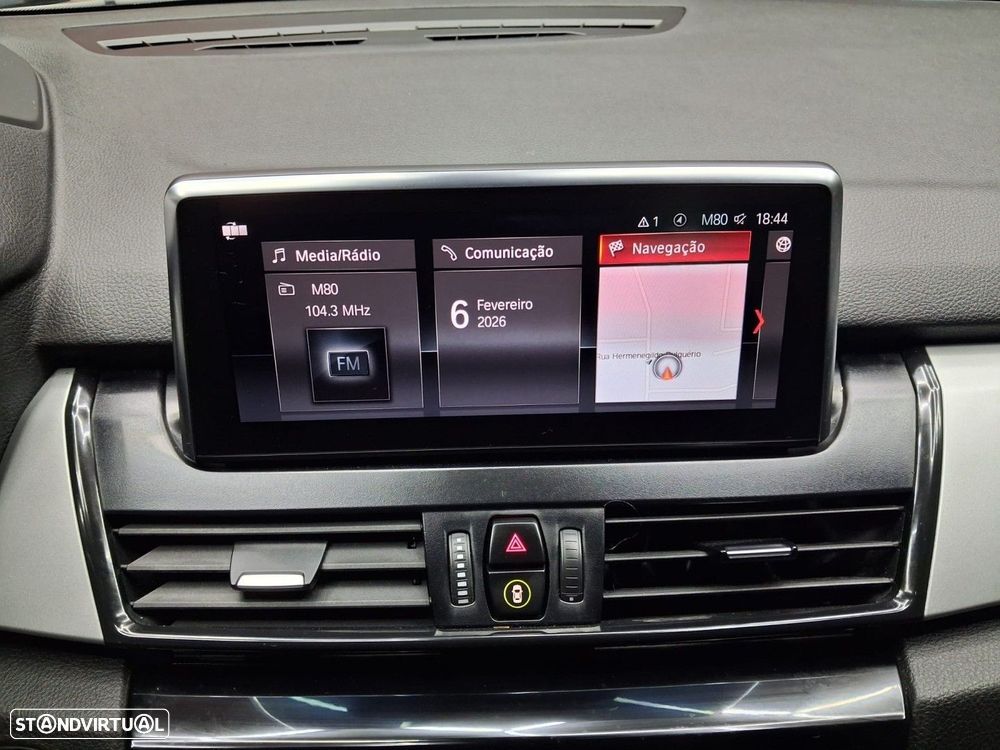 BMW 225xe Active Tourer Advantage - 11