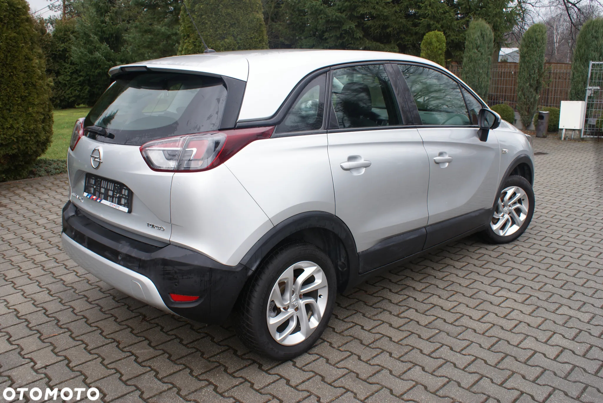 Opel Crossland X - 15