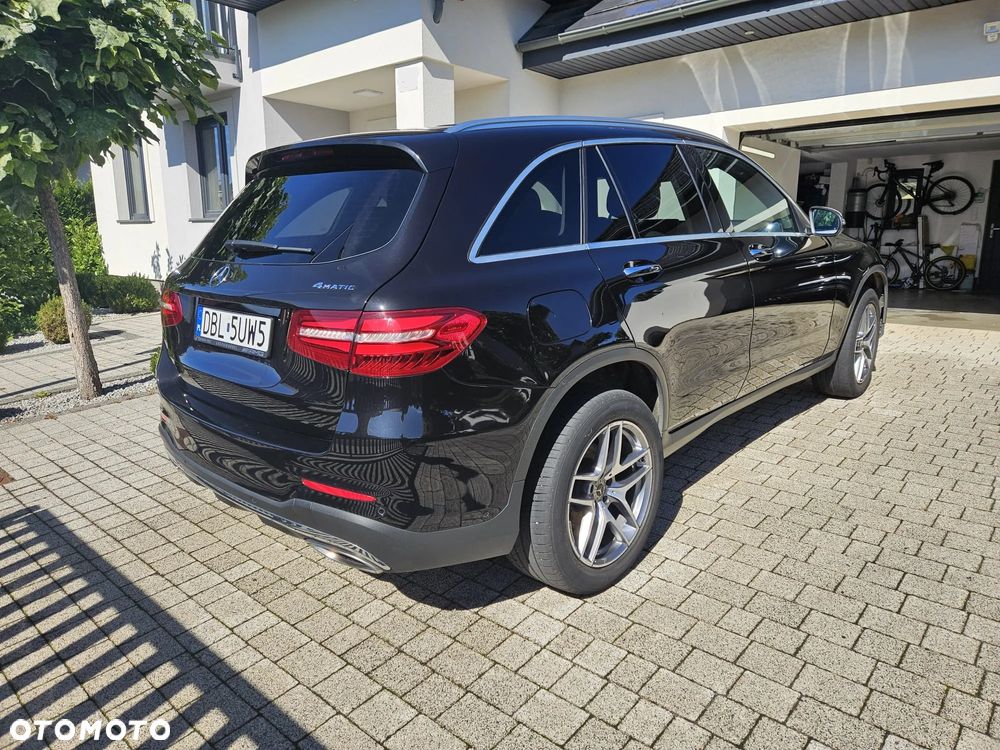 Mercedes-Benz GLC 300 4-Matic - 3