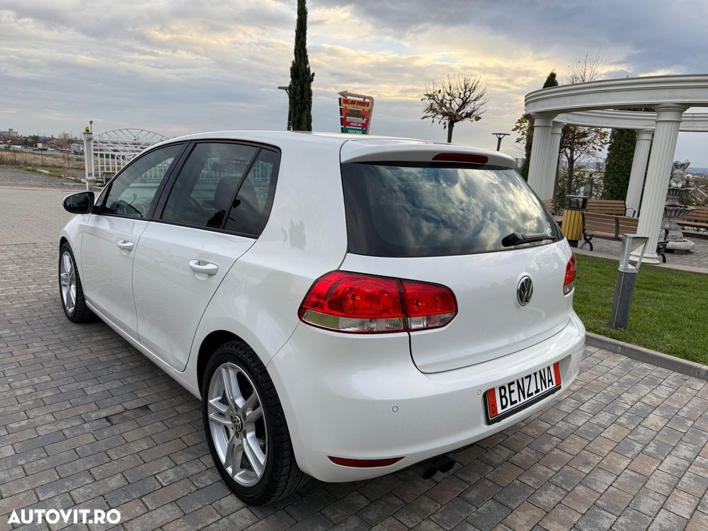 Volkswagen Golf 1.4 TSI Comfortline DSG - 9