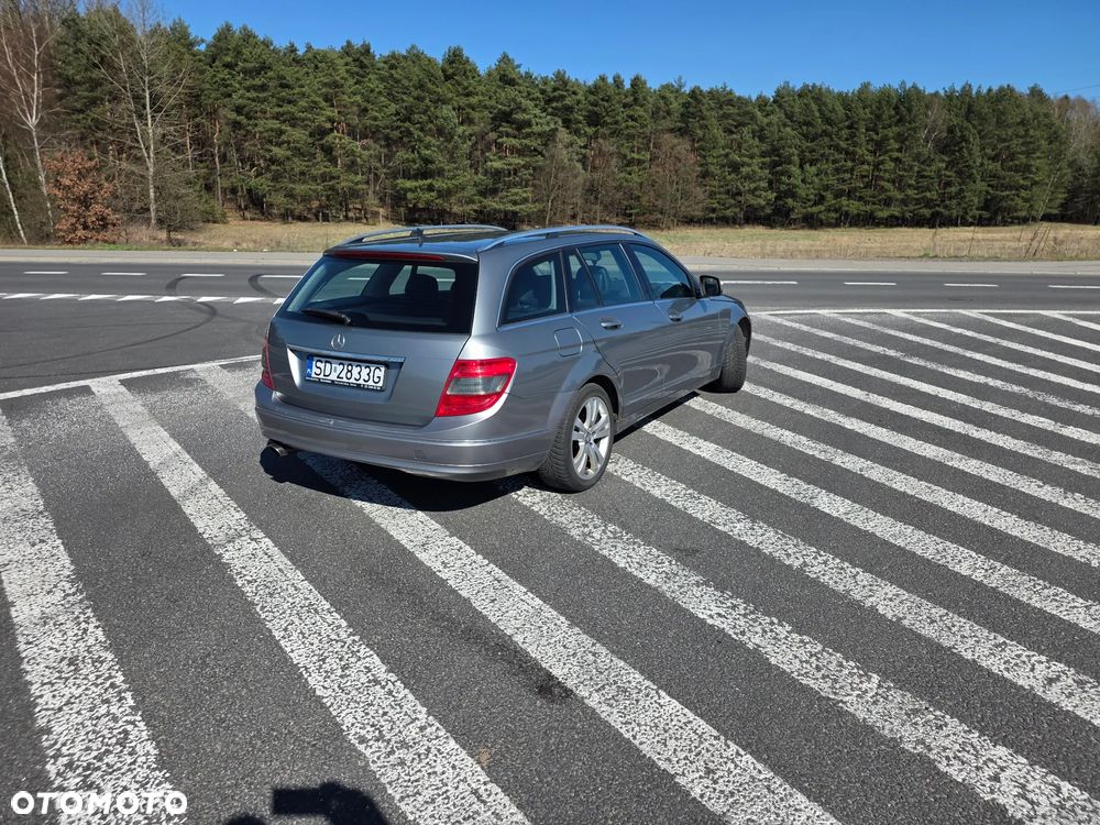 Mercedes-Benz Klasa C ver-220-cdi-avantgarde - 12