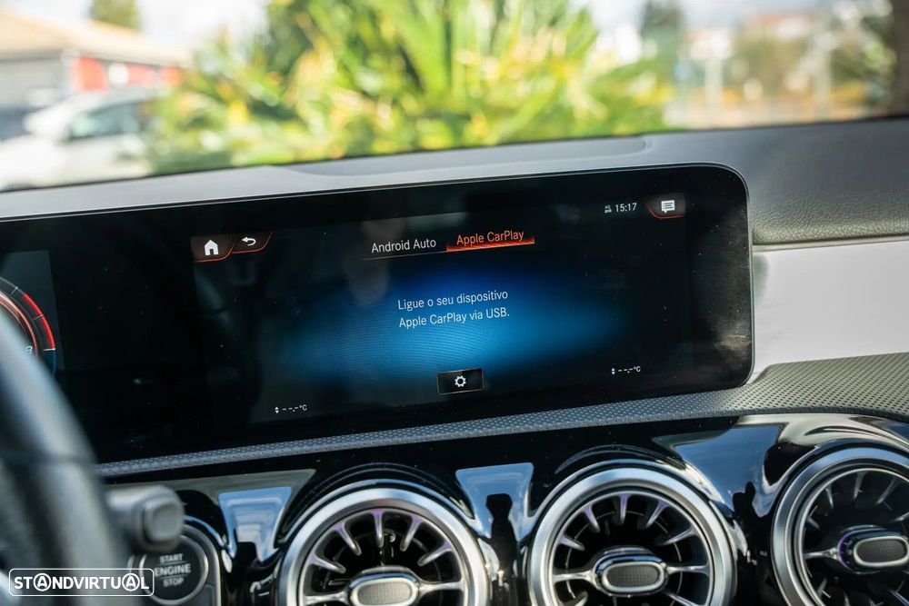 Mercedes-Benz A 250 Limousine e AMG Line - 15