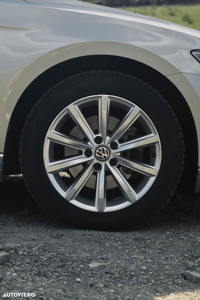 Volkswagen Passat 2.0 TDI SCR DSG Highline - 14