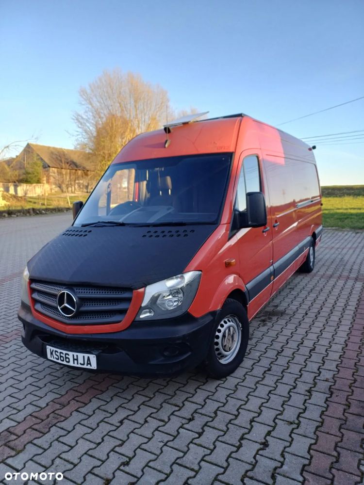 Mercedes-Benz Sprinter LWB - 13