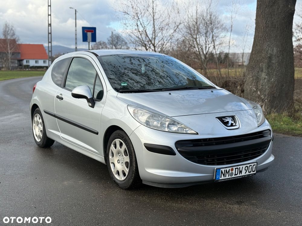 Peugeot 207 - 8