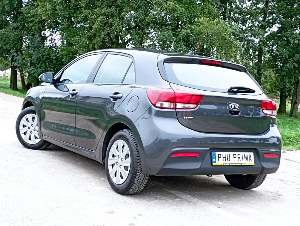 Kia Rio - 17