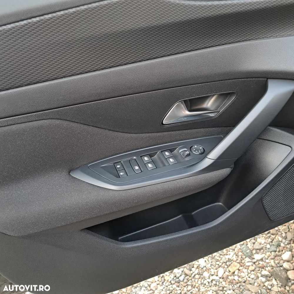 Peugeot 308 BlueHDi FAP 130 EAT8 Stop & Start Allure Pack - 10