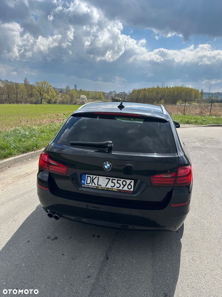 BMW Seria 5 520d Luxury Line - 4