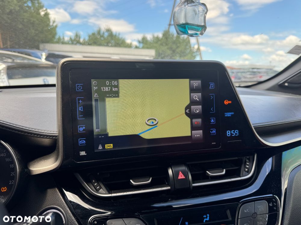 Toyota C-HR Style Selection - 11