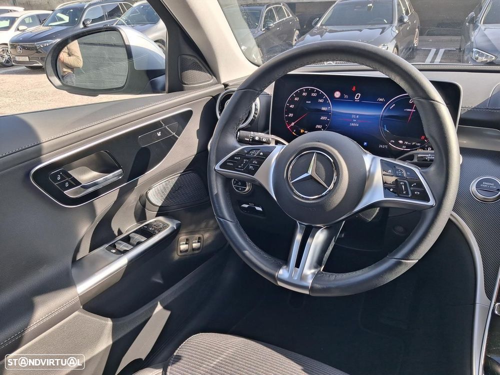 Mercedes-Benz C 300 e Avantgarde — fotografia 15