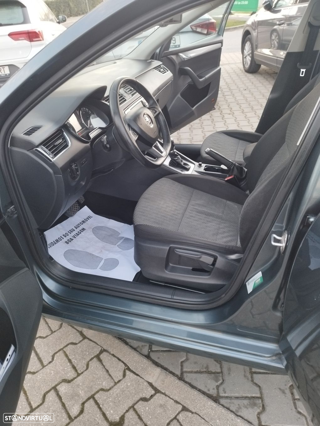 Skoda Octavia Break 1.6 TDi Ambition DSG - 5