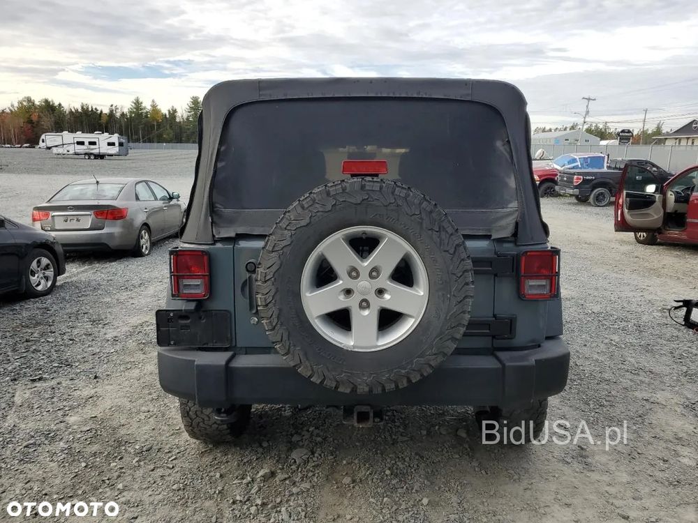 Jeep Wrangler 3.6 Unlim X - 10