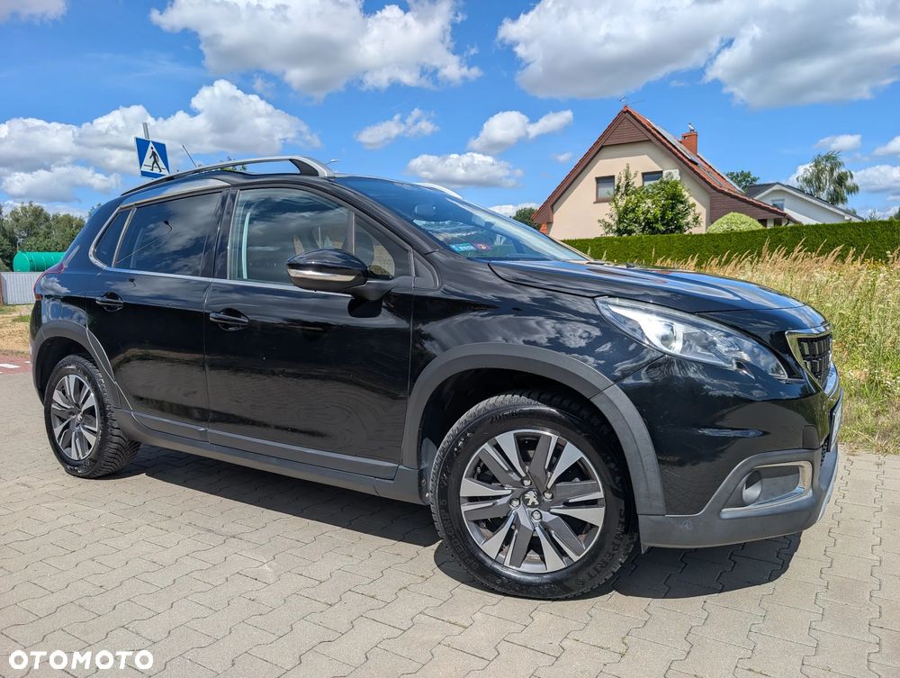 Peugeot 2008 1.2 Pure Tech Allure S&S - 1