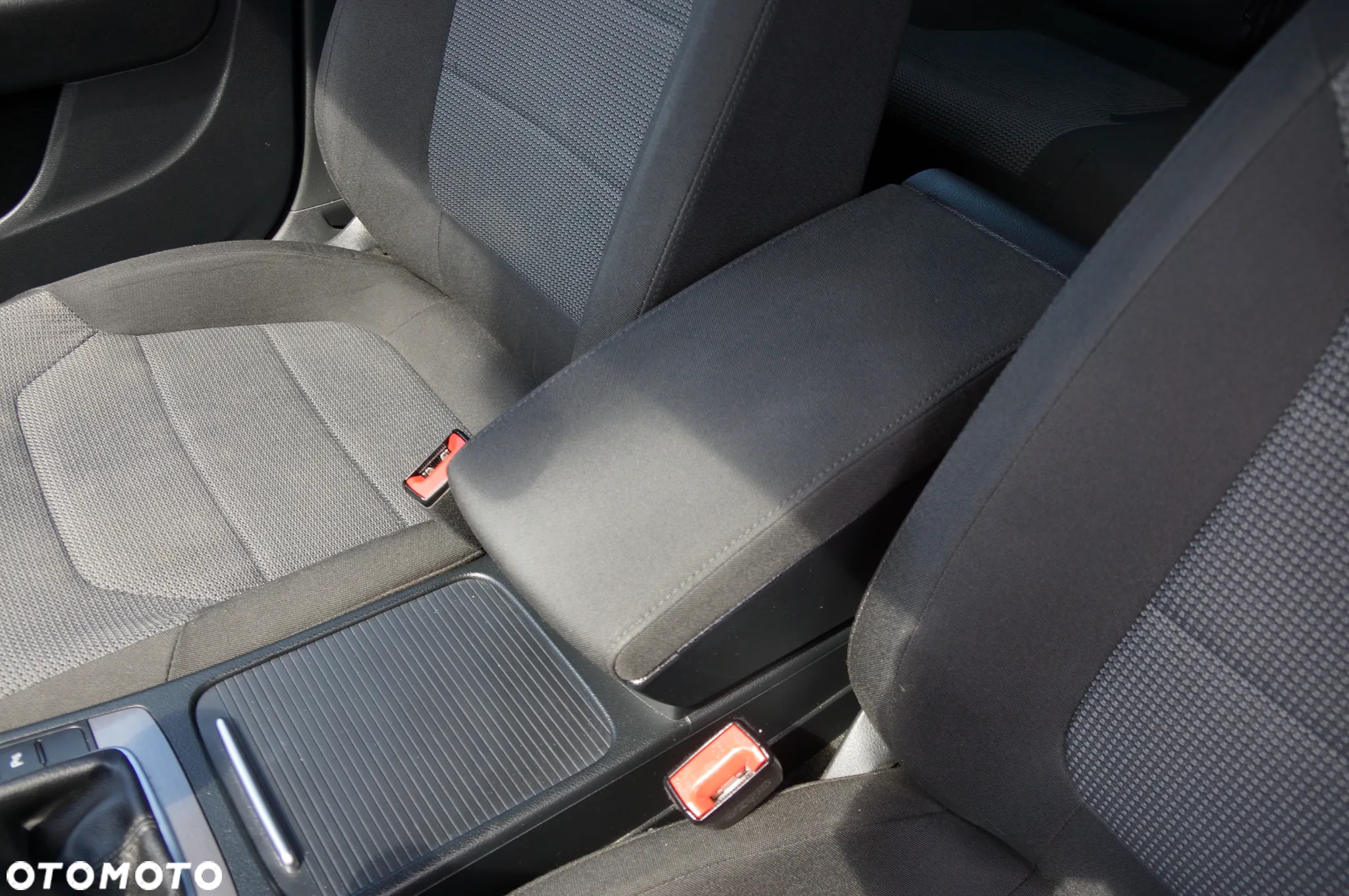 Volkswagen Passat 1.4 TSI BMT Comfortline - 22