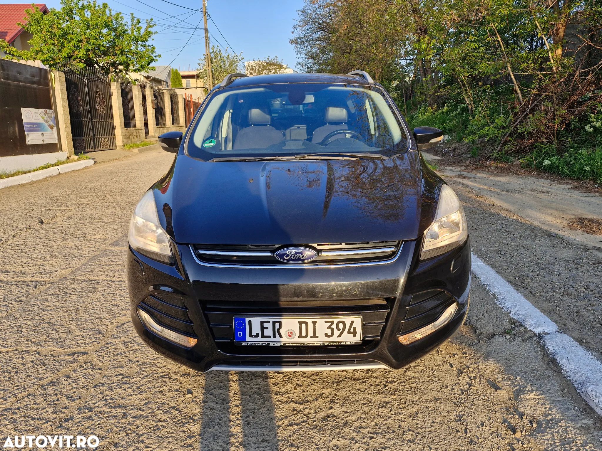 Ford Kuga - 1