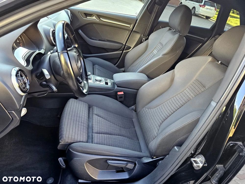 Audi A3 Sportback - 18