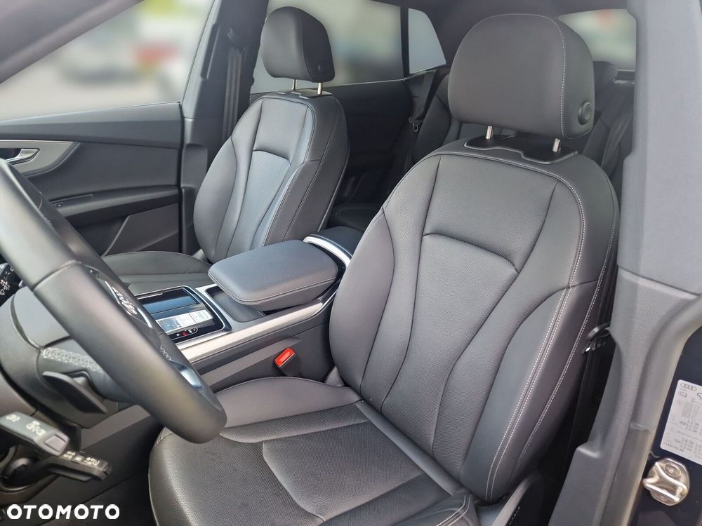 Audi Q8 - 24
