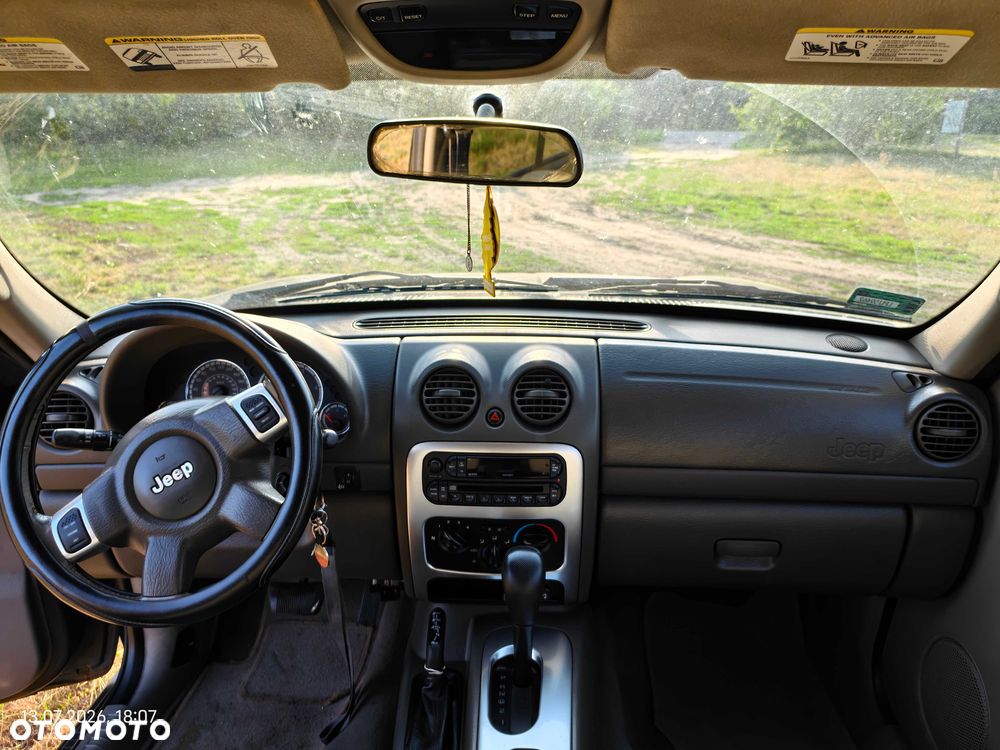 Jeep Cherokee - 7