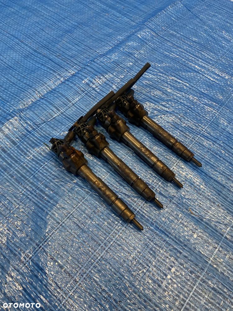 WTRYSK WTRYSKIWACZ WTRYSKIWACZE PALIWA 2.0D N47 3.0D N57 BMW F10 F20 F25 F30 F31 F34 0445110617 - 2