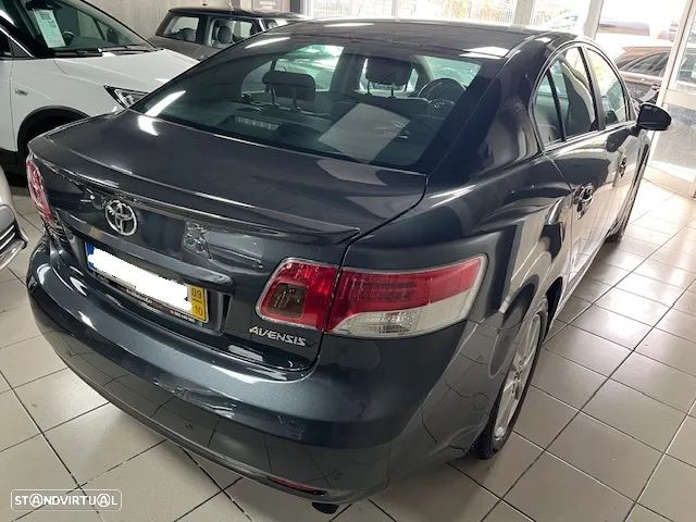 Toyota Avensis SD 2.0 D-4D - 3