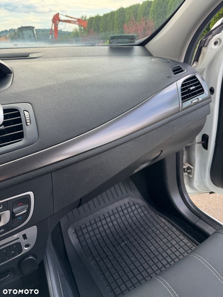 Renault Megane 1.5 dCi Expression - 14