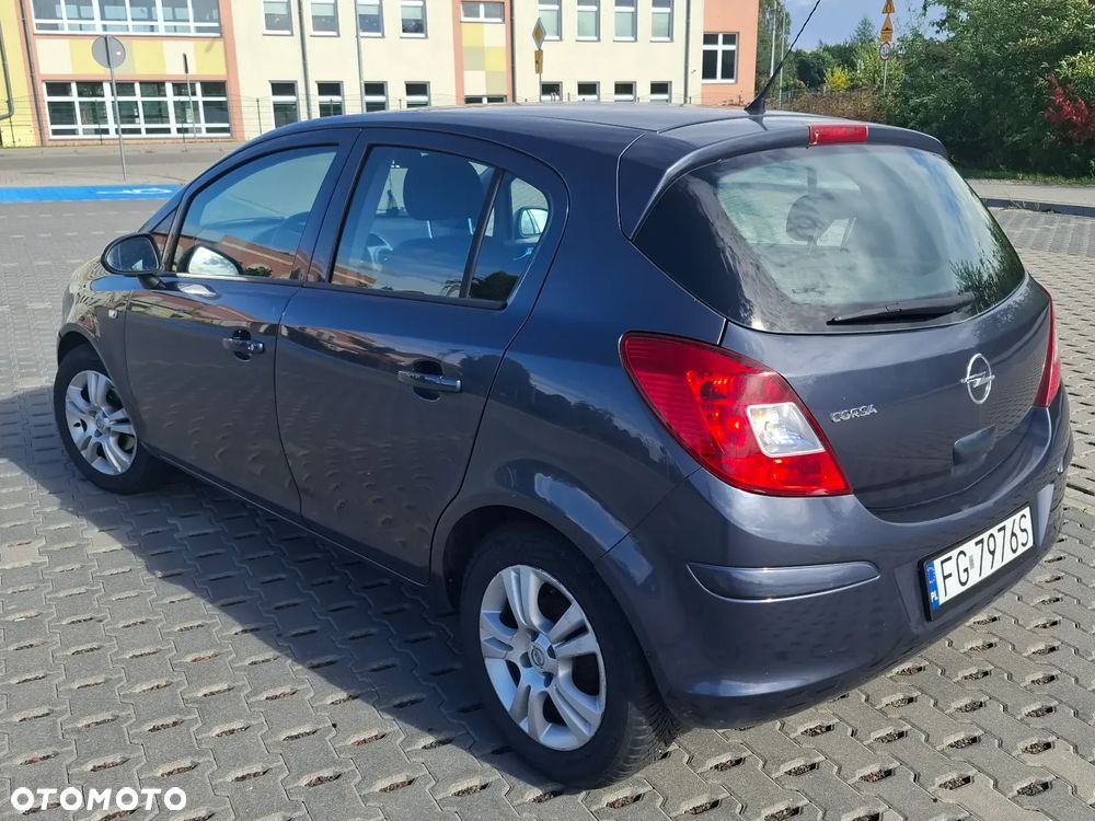 Opel Corsa 1.2 16V Enjoy - 3