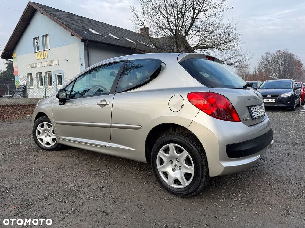 Peugeot 207 - 7