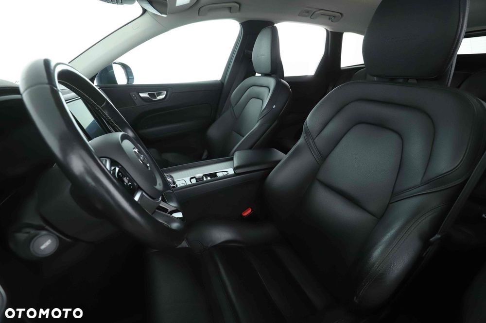 Volvo XC 60 - 24
