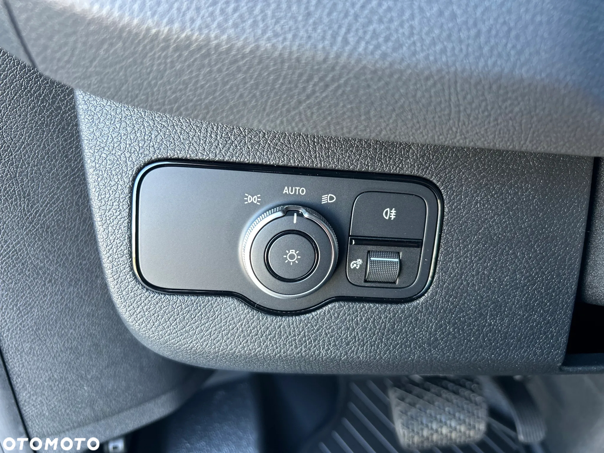 Mercedes-Benz SPRINTER 319 CDI FURGON EKSTRA DŁUGI - 32