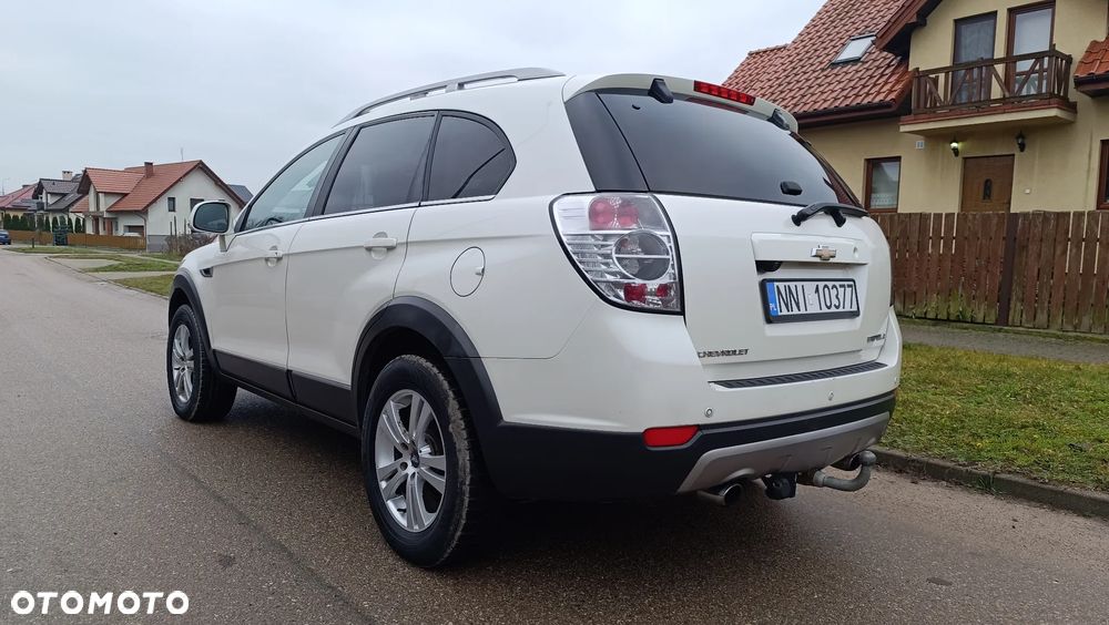 Chevrolet Captiva 2.2 D LT+ - 6