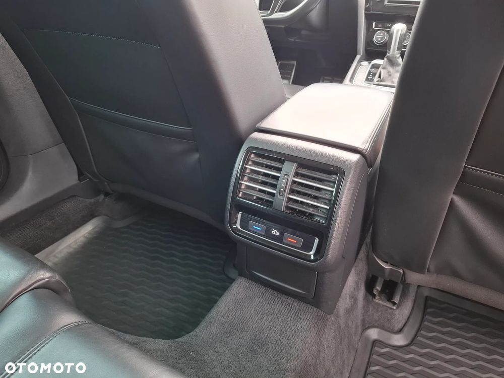 Volkswagen Passat 2.0 TDI BMT 4Mot Highline DSG - 16