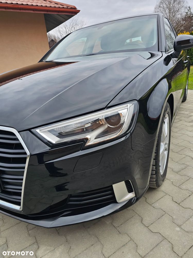 Audi A3 Sportback - 2