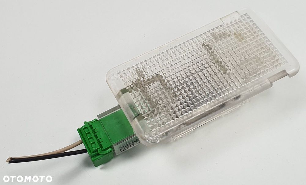 LAMPKA OŚWIETLENIE WNĘTRZA VOLVO XC90 I 9151431 - 1