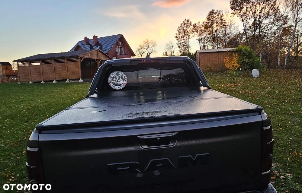 RAM 1500 Crew Cab Shortbed Laramie - 5