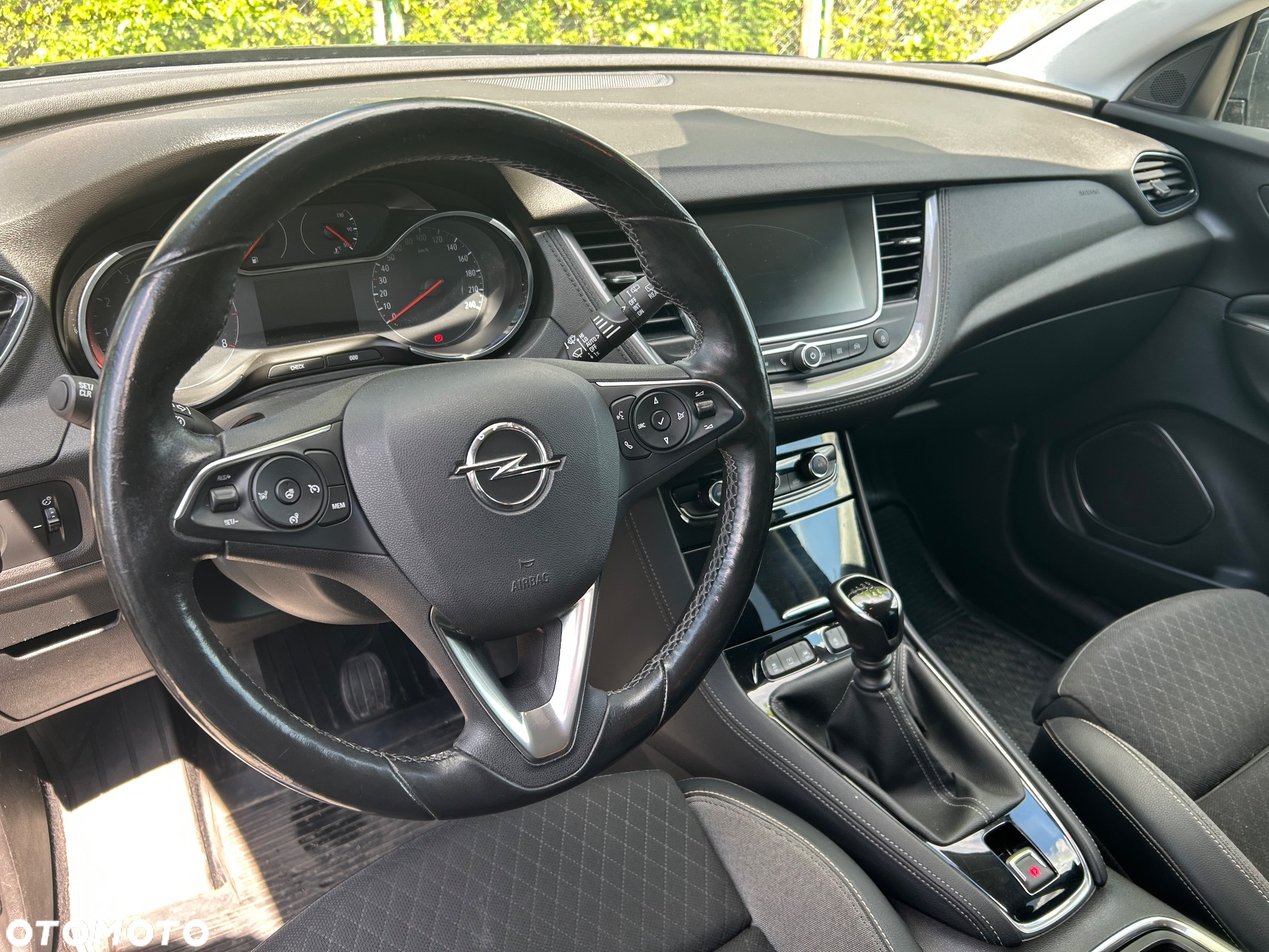 Opel Grandland X 1.2 T Elite S&S - 22