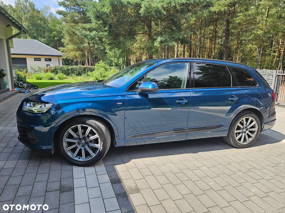 Audi Q7 50 TDI mHEV Quattro Black Edition Tiptr - 4