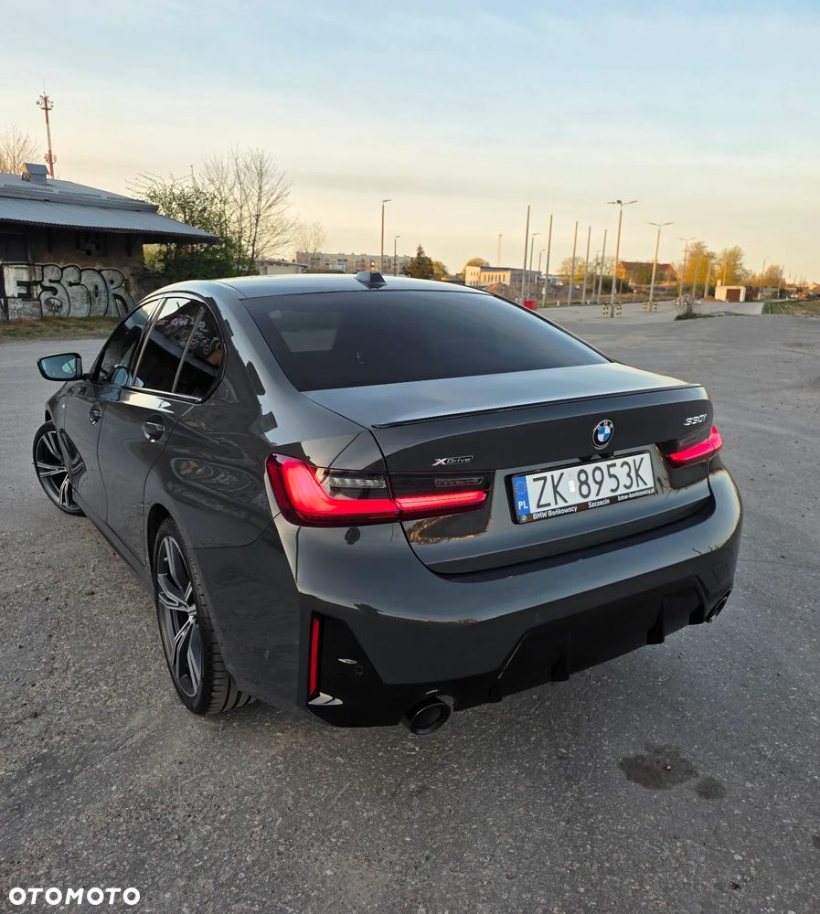 BMW Seria 3 330i xDrive M Sport - 15
