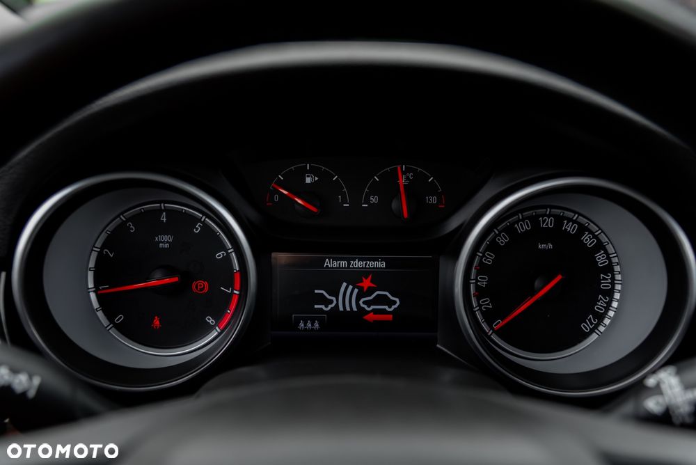Opel Astra 1.4 T Elite S&S - 36