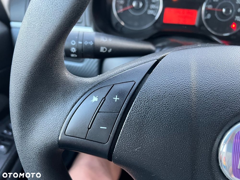 Fiat Punto 1.2 8V - 29